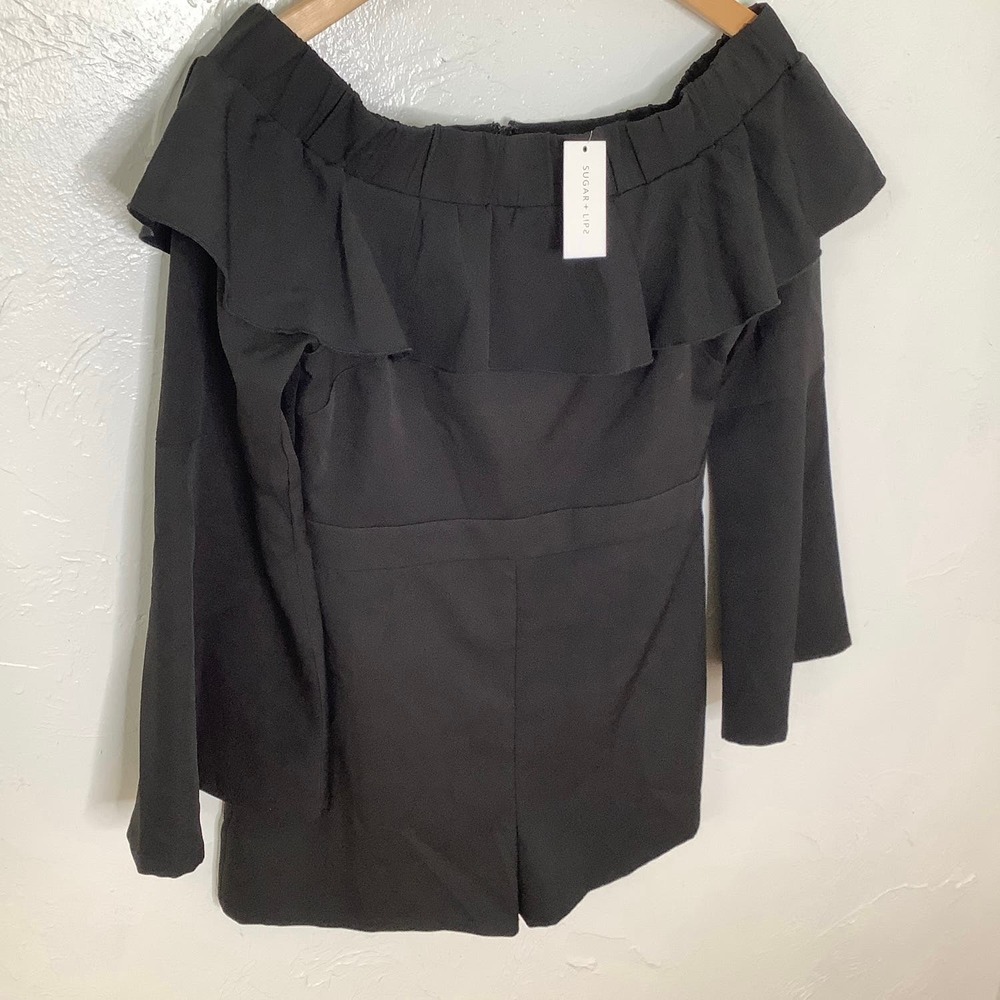 Sugar + Lips Off the shoulders Bell sleeves Black Romper SZ M NWT - Picture 3 of 9